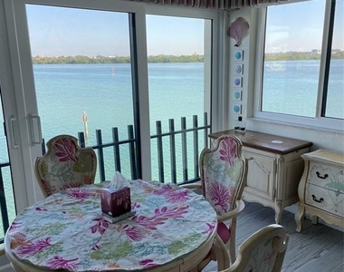 868 Bayway Boulevard - Photo Thumbnail 24
