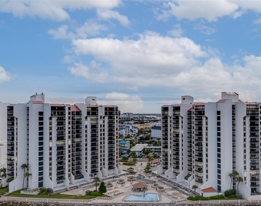 450 S Gulfview Boulevard - Photo Thumbnail 68