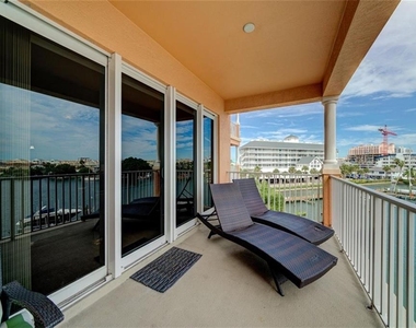 530 S Gulfview Boulevard - Photo Thumbnail 10