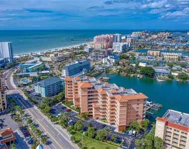 530 S Gulfview Boulevard - Photo Thumbnail 1