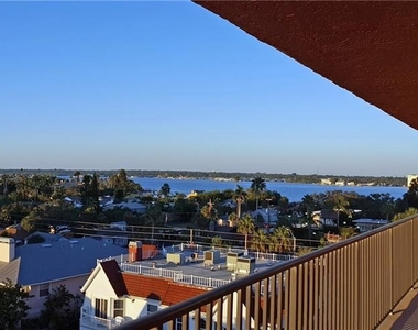 15316 Gulf Boulevard - Photo Thumbnail 6