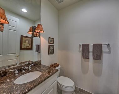 10 Papaya Street - Photo Thumbnail 23
