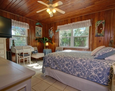 19646 Gulf Boulevard - Photo Thumbnail 18
