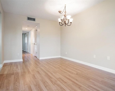 2525 West Bay Drive - Photo Thumbnail 16