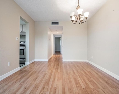 2525 West Bay Drive - Photo Thumbnail 17