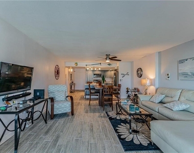 800 S Gulfview Boulevard - Photo Thumbnail 6