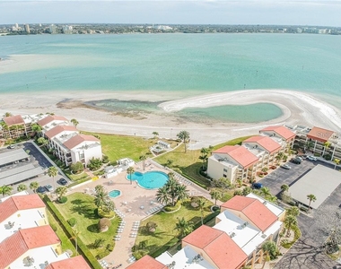 800 S Gulfview Boulevard - Photo Thumbnail 1