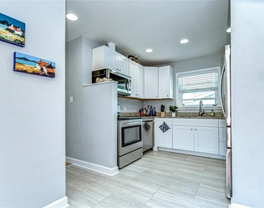 1922 55th Street S - Photo Thumbnail 7