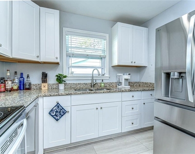 1922 55th Street S - Photo Thumbnail 10