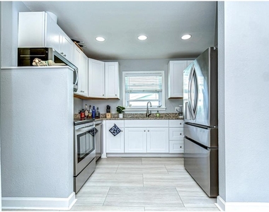 1922 55th Street S - Photo Thumbnail 8