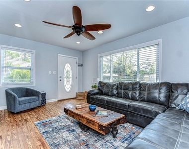 1922 55th Street S - Photo Thumbnail 4