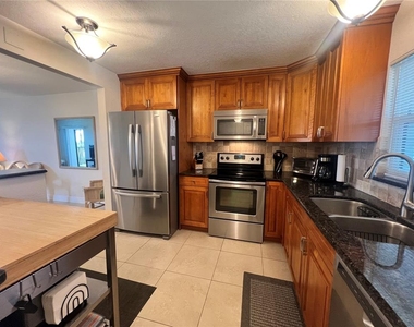 1230 Gulf Boulevard - Photo Thumbnail 10