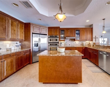 17745 Gulf Boulevard - Photo Thumbnail 12