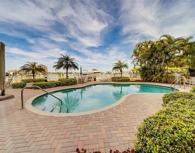 17745 Gulf Boulevard - Photo Thumbnail 64