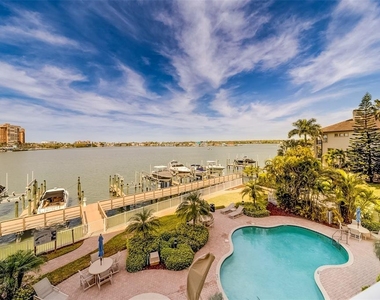 17745 Gulf Boulevard - Photo Thumbnail 57