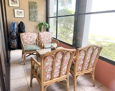 7701 Starkey Road - Photo Thumbnail 9