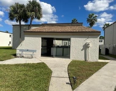 7701 Starkey Road - Photo Thumbnail 10