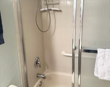 7701 Starkey Road - Photo Thumbnail 7