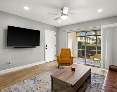 8303 Bardmoor Boulevard - Photo Thumbnail 9
