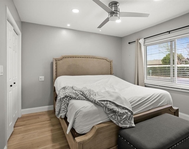 8303 Bardmoor Boulevard - Photo Thumbnail 17