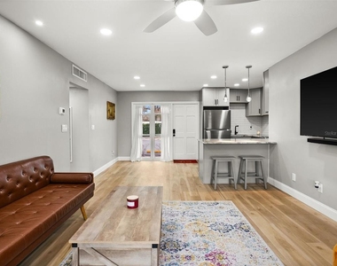 8303 Bardmoor Boulevard - Photo Thumbnail 13