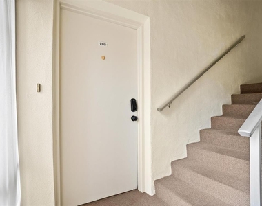 8303 Bardmoor Boulevard - Photo Thumbnail 1