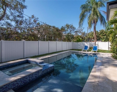4604 W Lowell Avenue - Photo Thumbnail 2
