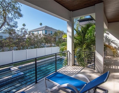 4604 W Lowell Avenue - Photo Thumbnail 1