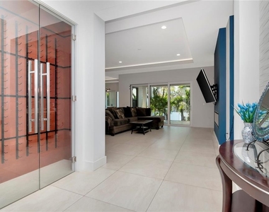 4604 W Lowell Avenue - Photo Thumbnail 5