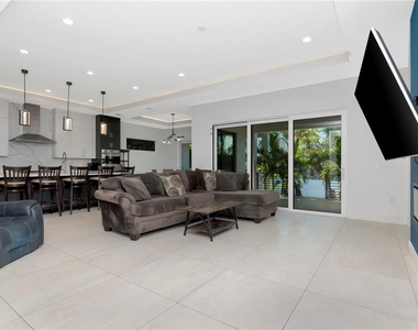 4604 W Lowell Avenue - Photo Thumbnail 14