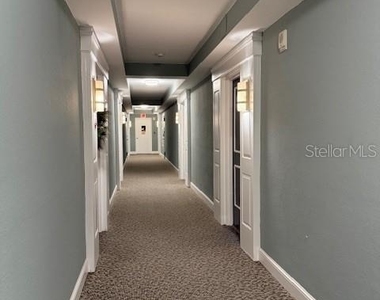 880 Mandalay Avenue - Photo Thumbnail 13