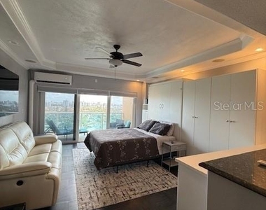 880 Mandalay Avenue - Photo Thumbnail 15