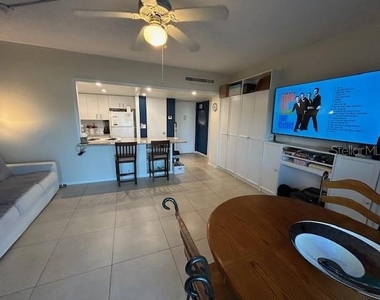 880 Mandalay Avenue - Photo Thumbnail 29