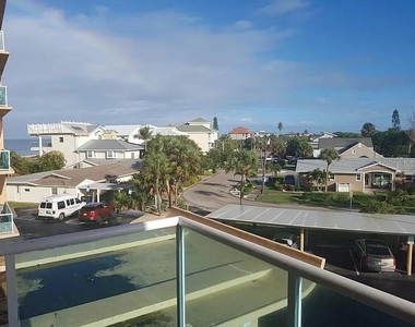 880 Mandalay Avenue - Photo Thumbnail 35