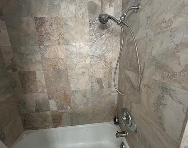 880 Mandalay Avenue - Photo Thumbnail 32