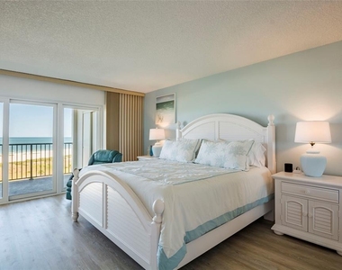 1230 Gulf Boulevard - Photo Thumbnail 7