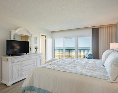 1230 Gulf Boulevard - Photo Thumbnail 8