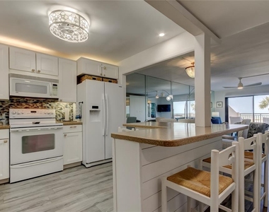 1270 Gulf Boulevard - Photo Thumbnail 14