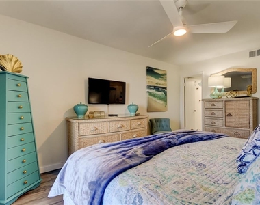 1270 Gulf Boulevard - Photo Thumbnail 20