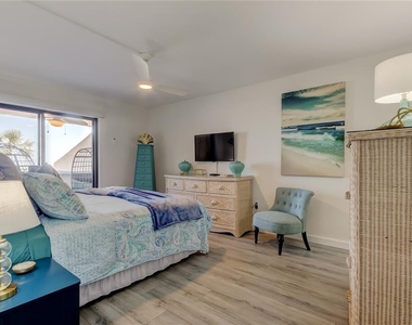 1270 Gulf Boulevard - Photo Thumbnail 19