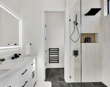 341 Albert Street - Photo Thumbnail 30