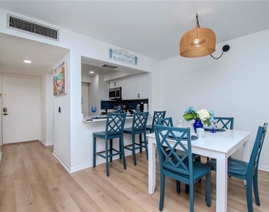 6361 Bahia Del Mar Boulevard - Photo Thumbnail 7