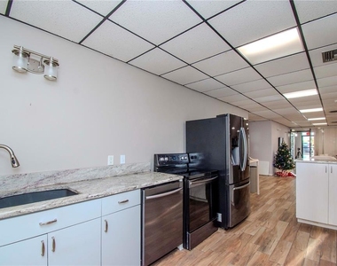 6361 Bahia Del Mar Boulevard - Photo Thumbnail 35