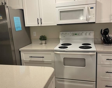 14531 Walsingham Road - Photo Thumbnail 8