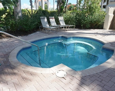 6093 Bahia Del Mar Circle - Photo Thumbnail 3