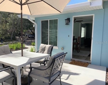 1275 Wooddell Drive - Photo Thumbnail 6