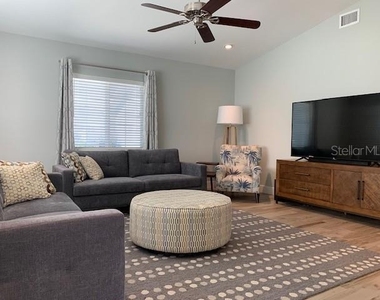 1275 Wooddell Drive - Photo Thumbnail 9