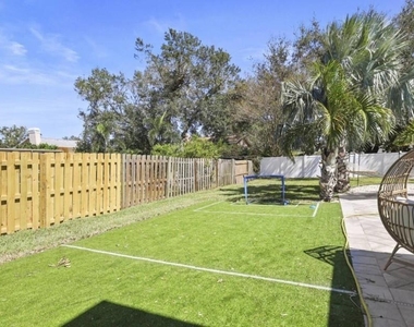 10075 W Bay Street - Photo Thumbnail 24