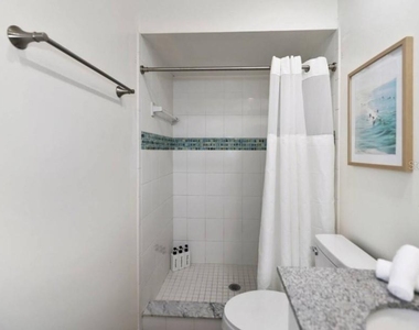 10075 W Bay Street - Photo Thumbnail 7