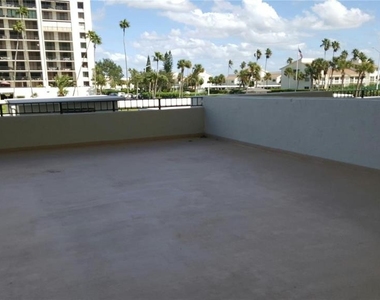 1480 Gulf Boulevard - Photo Thumbnail 10